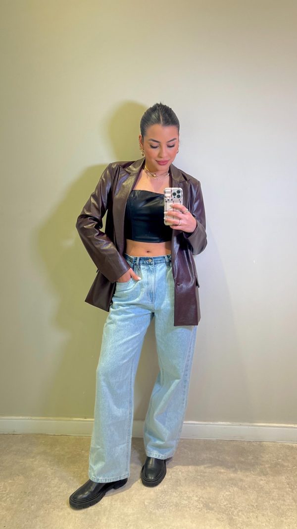 TOP LARISSA