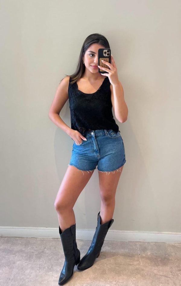 Short Giovanna